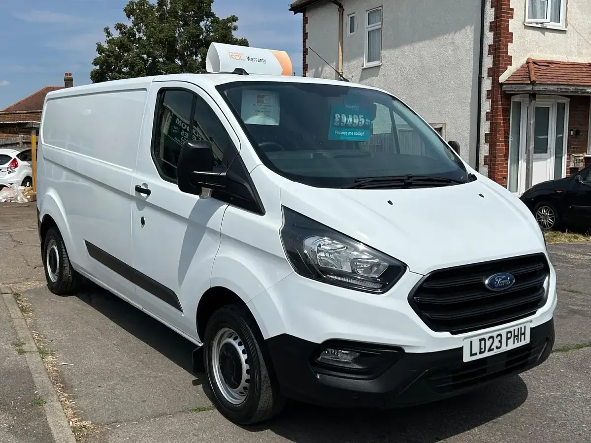 Used Ford Transit Custom 130 HP (95 kW) 2023 White Van