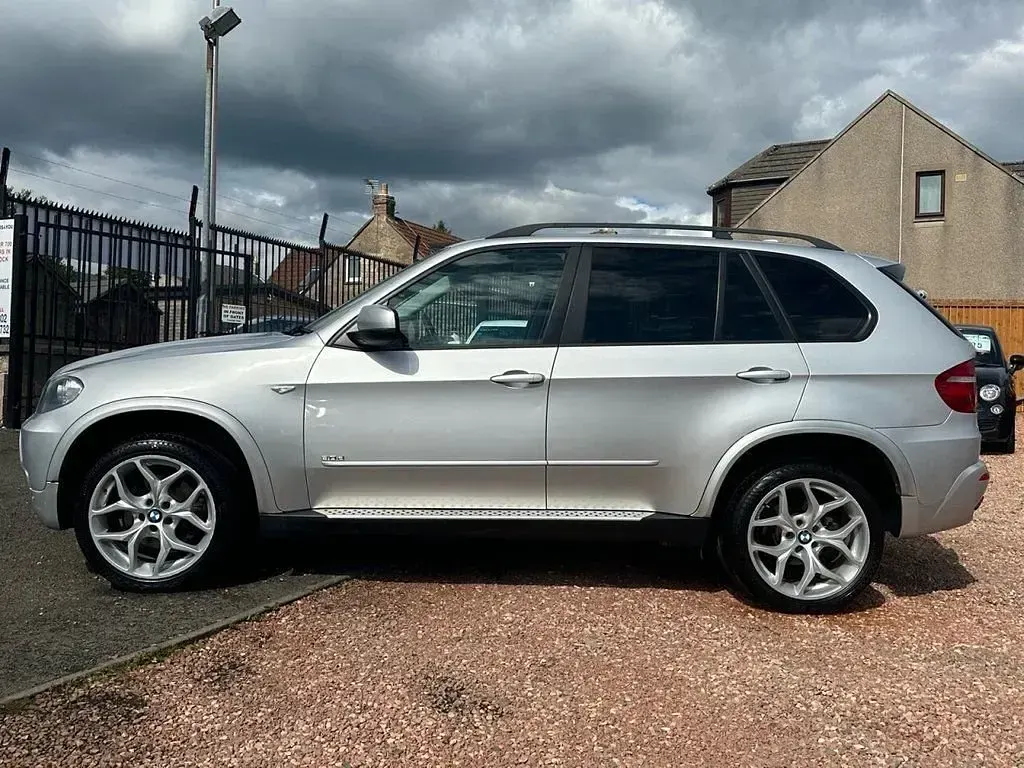 Used BMW X5 235 HP (172 kW) 2008 Silver SUV