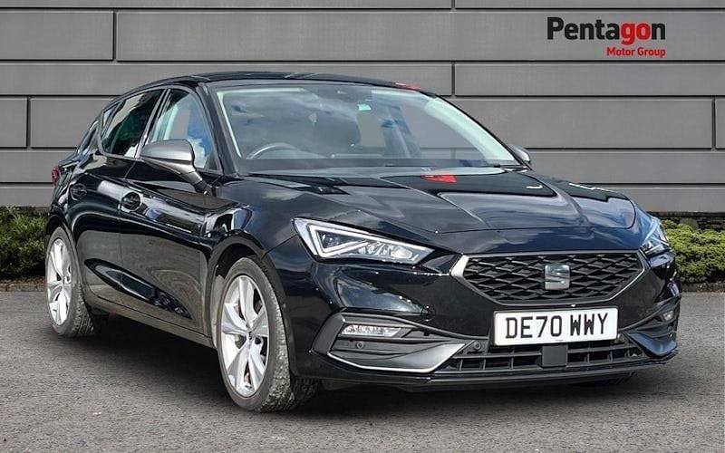Used 2024 Seat Leon FR Hatchback | £14,937 (Good price) - Image 1/4