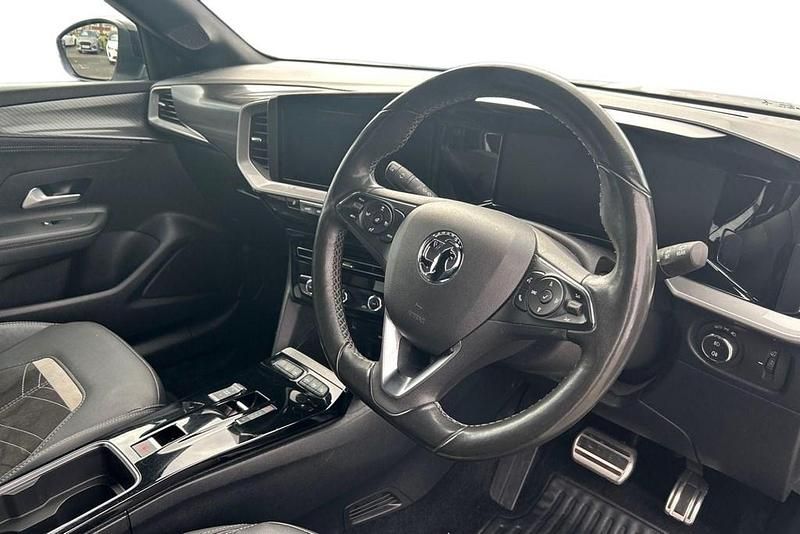 Used Vauxhall Mokka Ultimate 100 kW (136 HP) 2022 White SUV