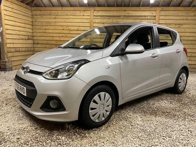 Used Hyundai i10 SE 87 HP (63 kW) 2017 Grey Hatchback