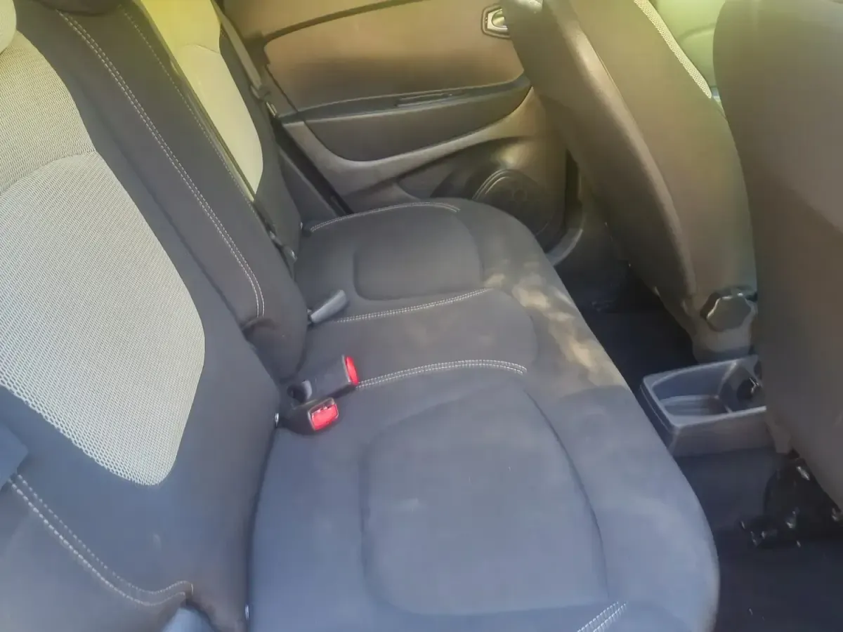 Second-hand Renault Captur Iconic 90 CP (66 kW) 2018 Albastru SUV