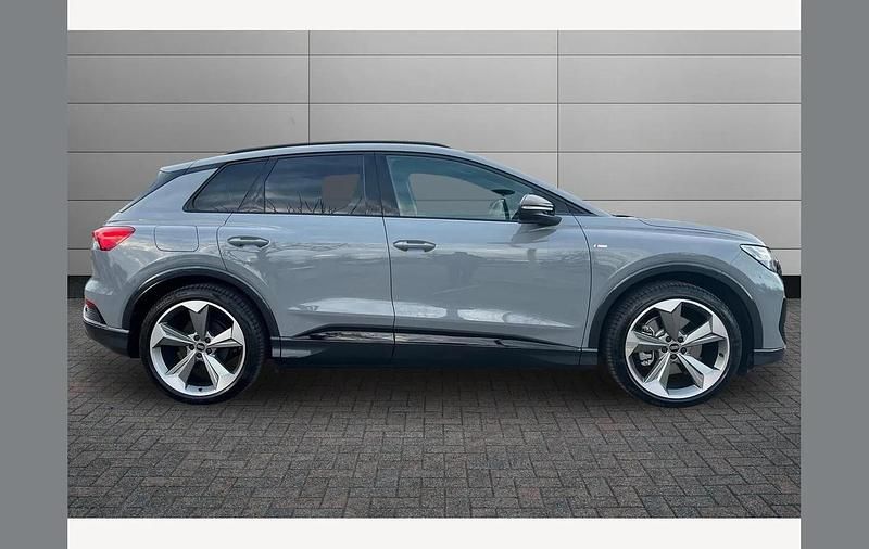 Used Audi Q4 e-tron Black Edition 210 kW (286 HP) 2025 Grey SUV