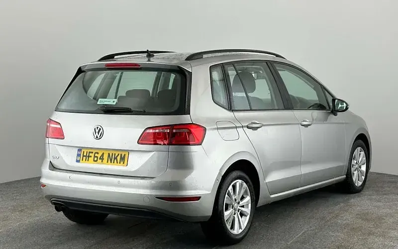 Used VW Golf VII SE 125 HP (91 kW) 2017 Hatchback