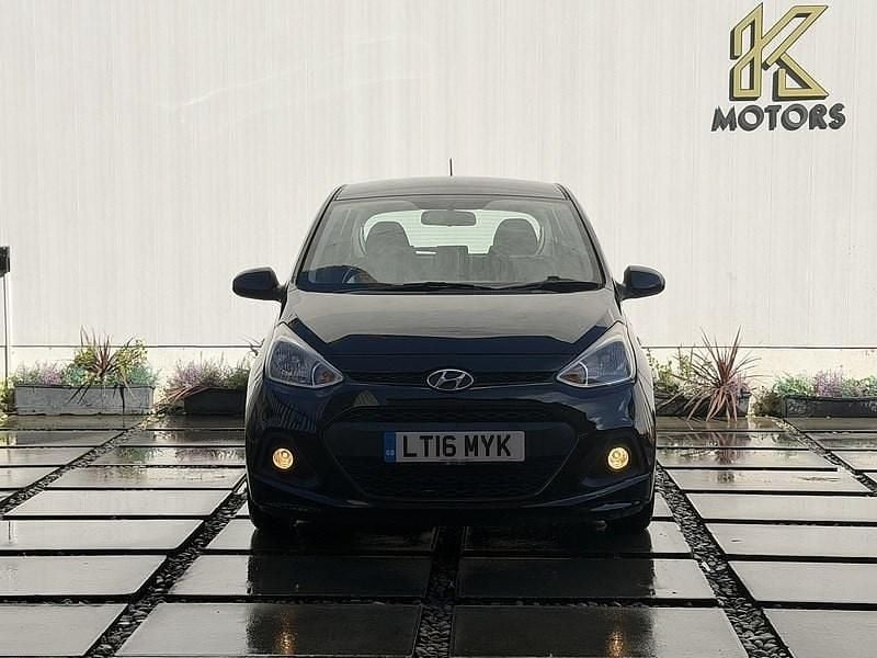 Used Hyundai i10 SE 66 HP (48 kW) 2016 Black Hatchback