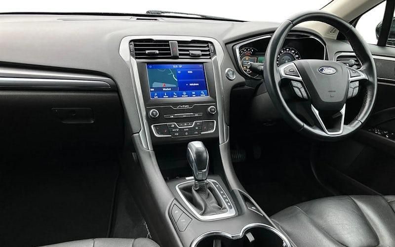 Used Ford Mondeo Titanium 165 HP (121 kW) 2019 Black Hatchback