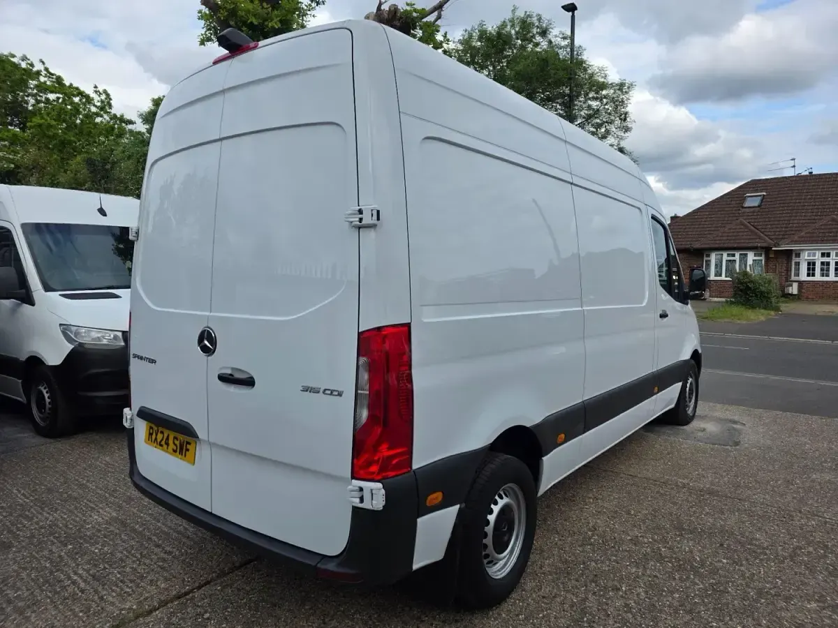 Usado Mercedes Sprinter Premium 2024 Branco Van