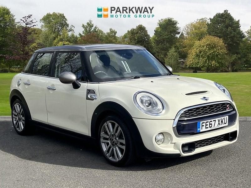 Used Mini Cooper S Hatch 2017 Pepper white Hatchback
