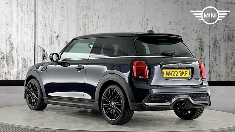 Used Mini Cooper S Exclusive 176 HP (129 kW) 2022 Blue/black Hatchback