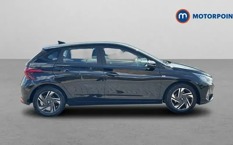 Used Hyundai i20 SE 101 HP (74 kW) 2022 Black Hatchback