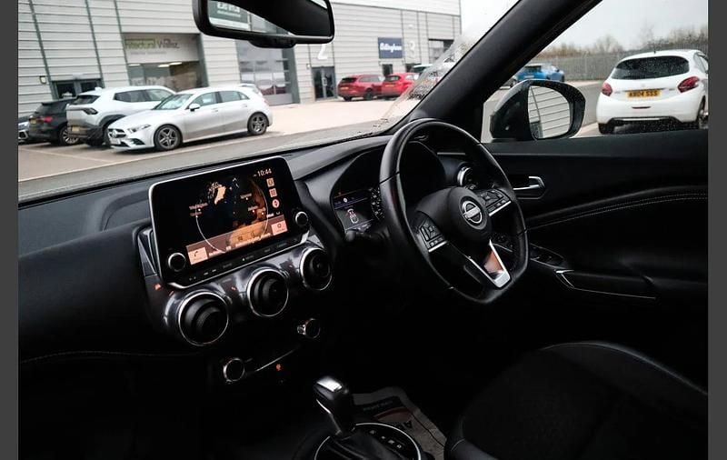 Used Nissan Juke N-Connecta 140 HP (102 kW) 2023 Black SUV