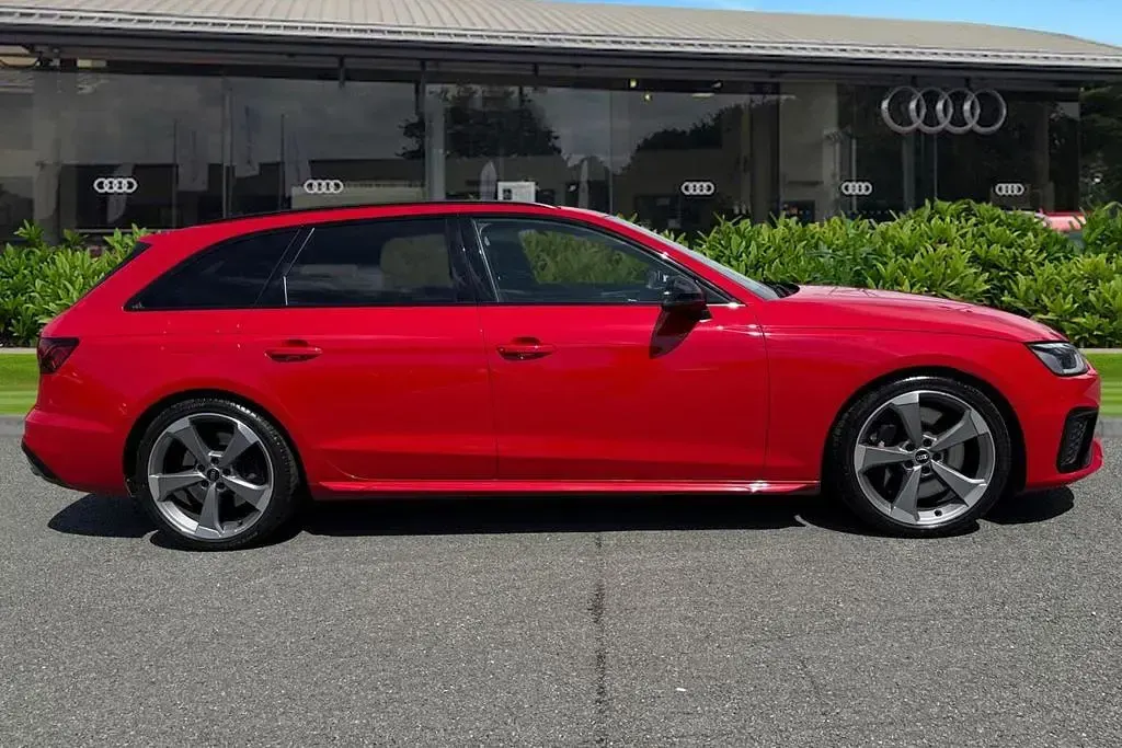 Used Audi S4 Black Edition 341 HP (250 kW) 2023 Red Estate