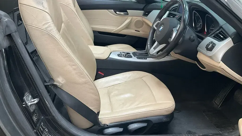 Used BMW Z4 Comfort Edition 2009 Black Cabriolet