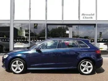 Used Audi A3 e-tron Advanced 204 HP (150 kW) 2020 Blue Hatchback