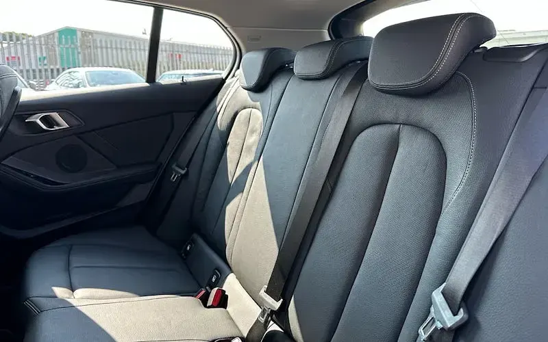 Used BMW 118 Sport Line 136 HP (100 kW) 2023 Grey Hatchback