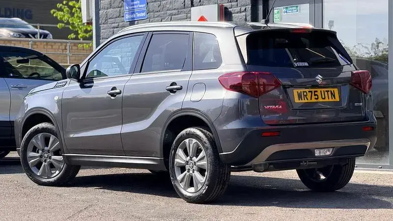 Neu Suzuki Vitara 2025 Grau SUV