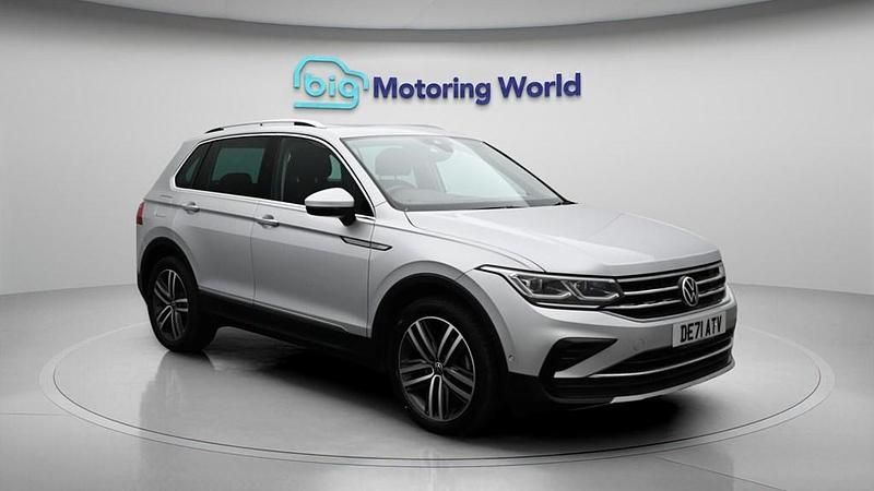 Used VW Tiguan Elegance 150 HP (110 kW) 2021 Silver SUV