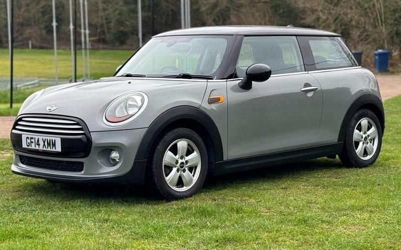 Begagnad Mini Cooper Hatch 136 HK (100 kW) 2017 Halvkombi