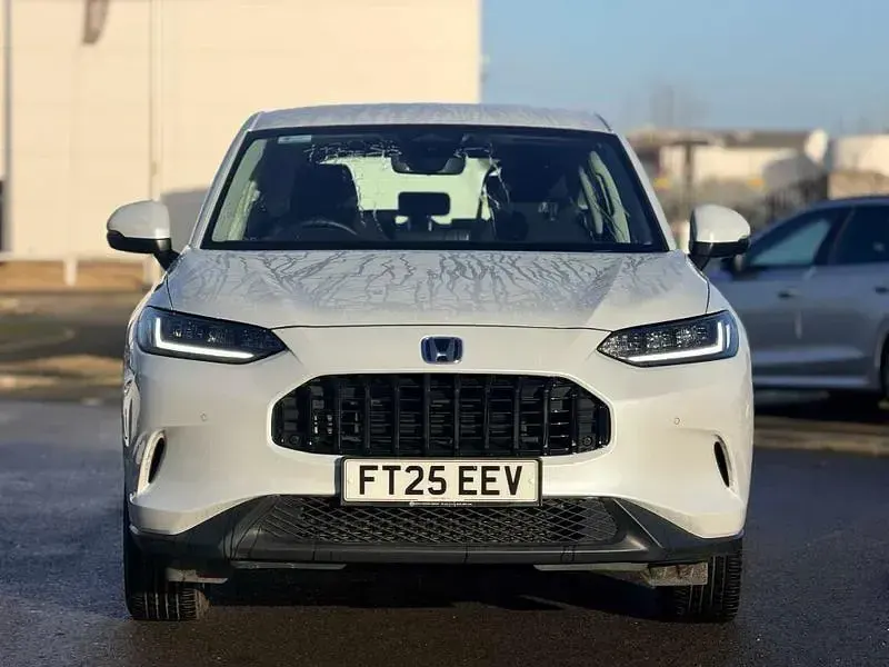 Used Honda ZR-V Elegance 184 HP (135 kW) 2025 White SUV