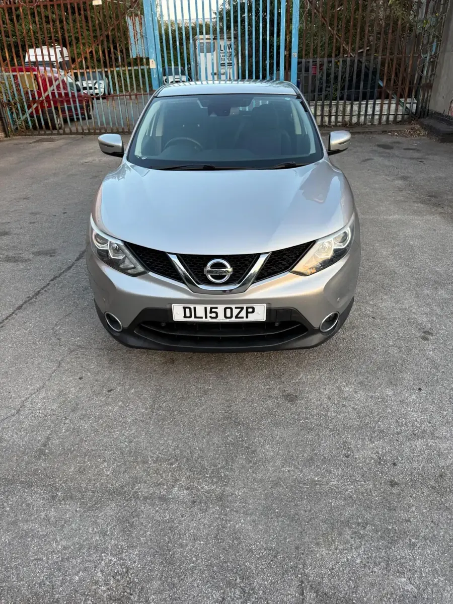 Used Nissan Qashqai Acenta 2015 Silver SUV