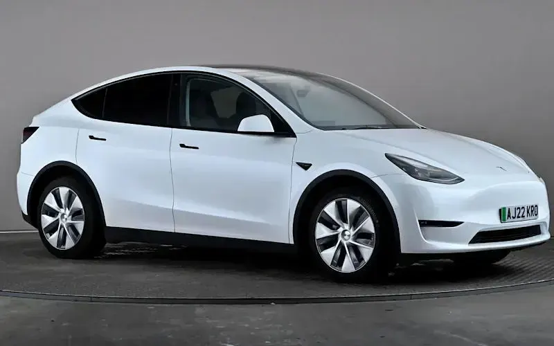 Used Tesla Model Y Long Range AWD 286 kW (389 HP) 2025 SUV