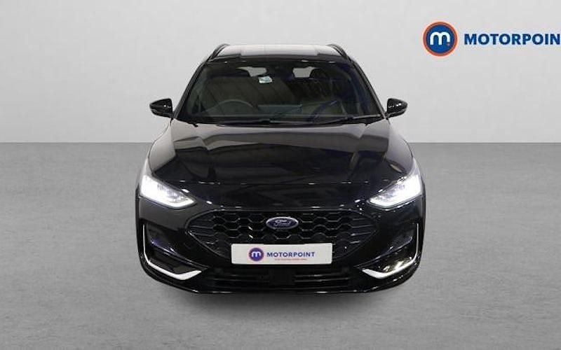 Używany Ford Focus ST-Line 120 KM (88 kW) 2022 Czarny Kombi