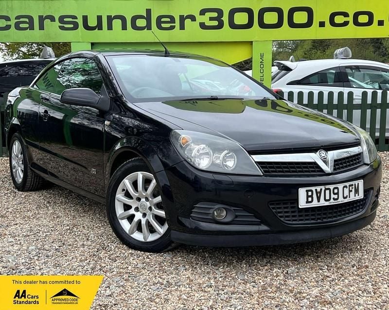 Black Used 2009 Vauxhall Astra Cabriolet Sport Cabriolet | £1,295 (Fair price) - Image 1/4