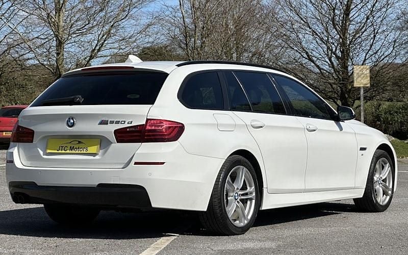 Used BMW 520 M Sport 190 HP (139 kW) 2016 White Estate