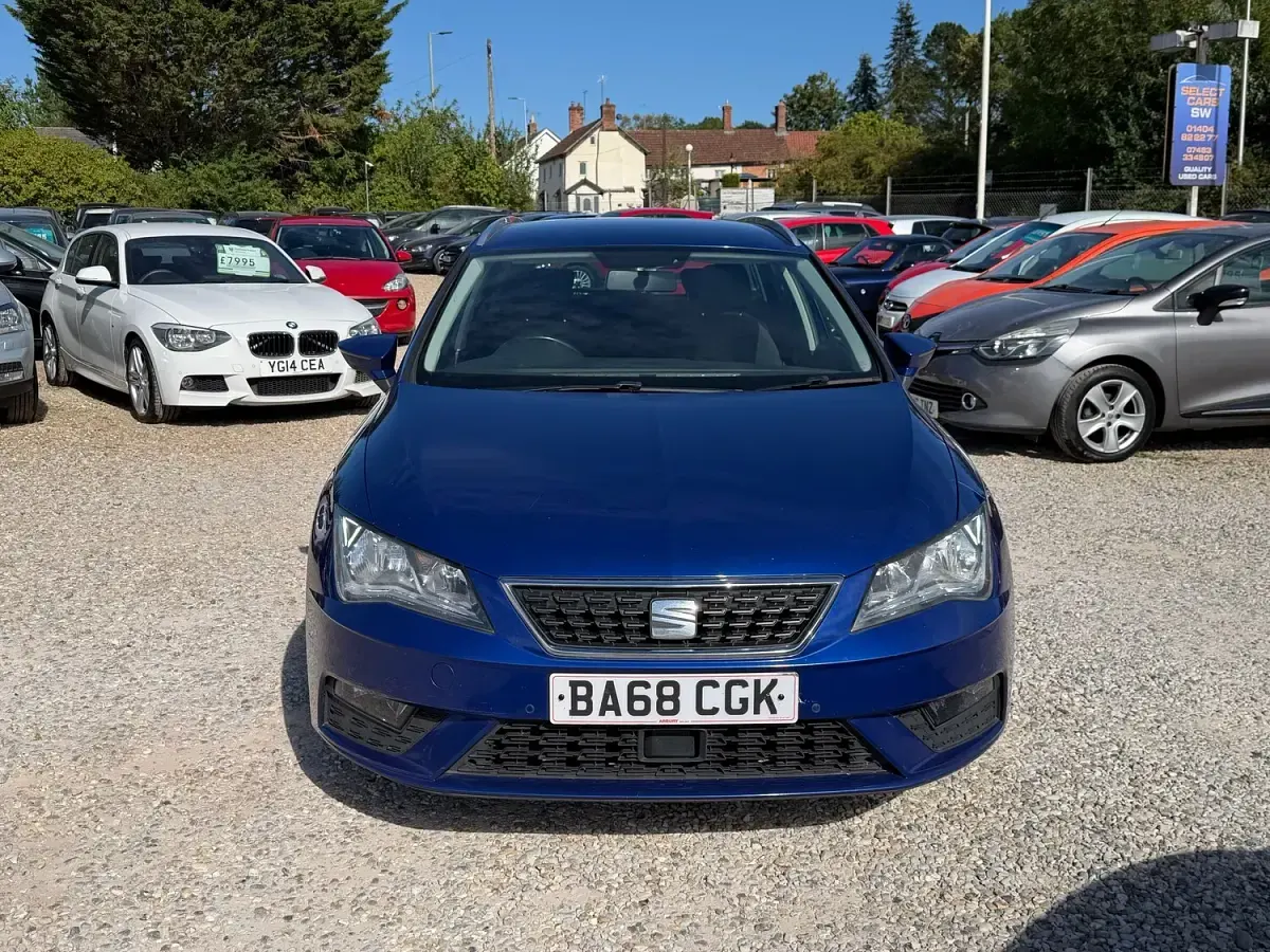 Used Seat Leon ST SE Dynamic 115 HP (84 kW) 2019 Blue Estate