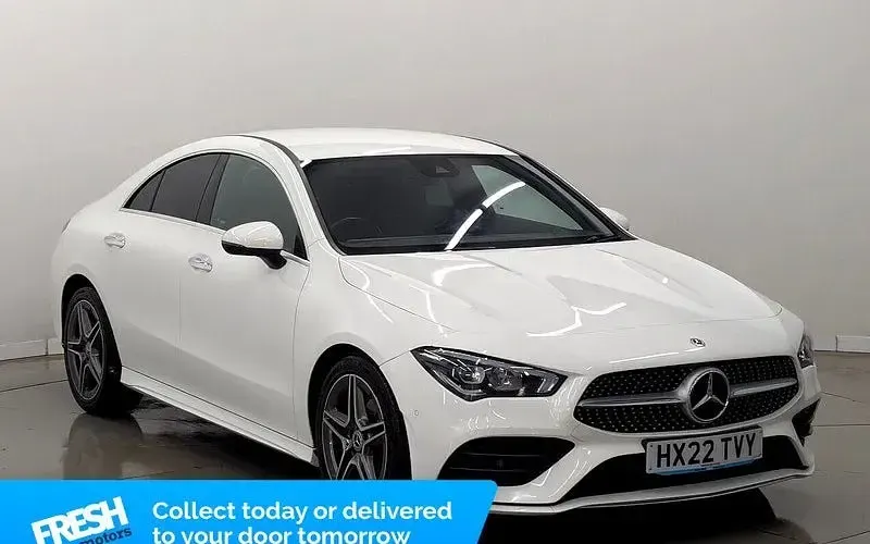 Usado Mercedes CLA180 AMG Line Premium 136 HP (100 kW) 2022 Sedan