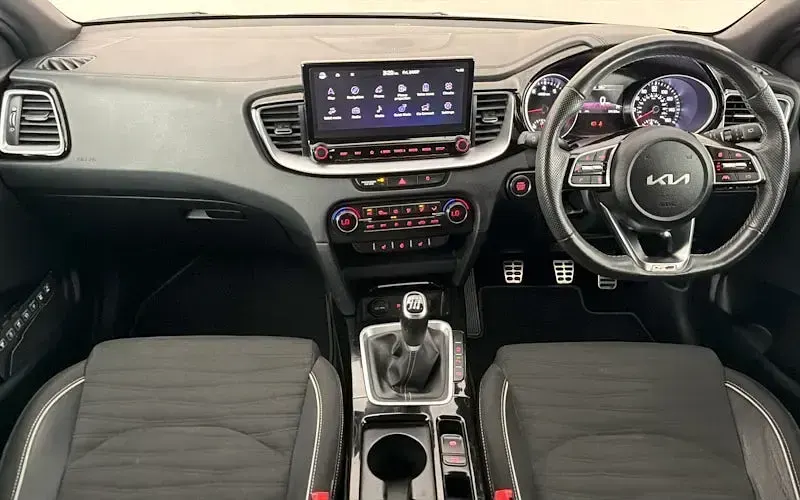 Used Kia ProCeed GT-Line 160 HP (117 kW) 2021 White Estate