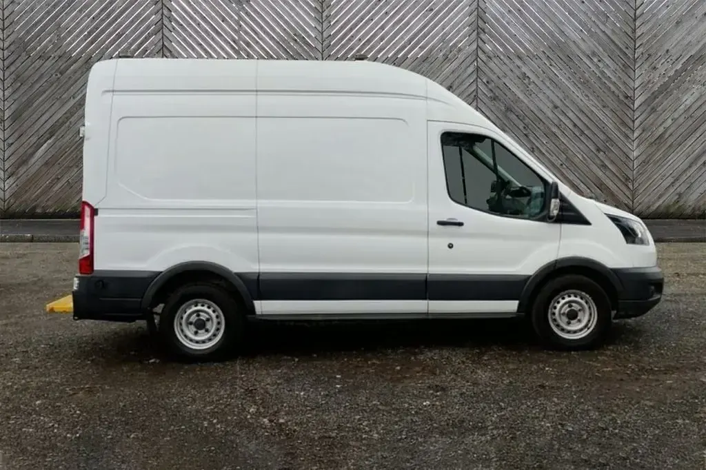 Używany Ford Transit Ultimate 130 KM (95 kW) 2018 Biały