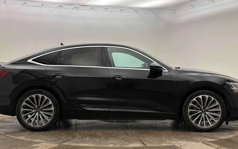 Used Audi Q8 Sportback e-tron S-Line 300 kW (408 HP) 2025 SUV