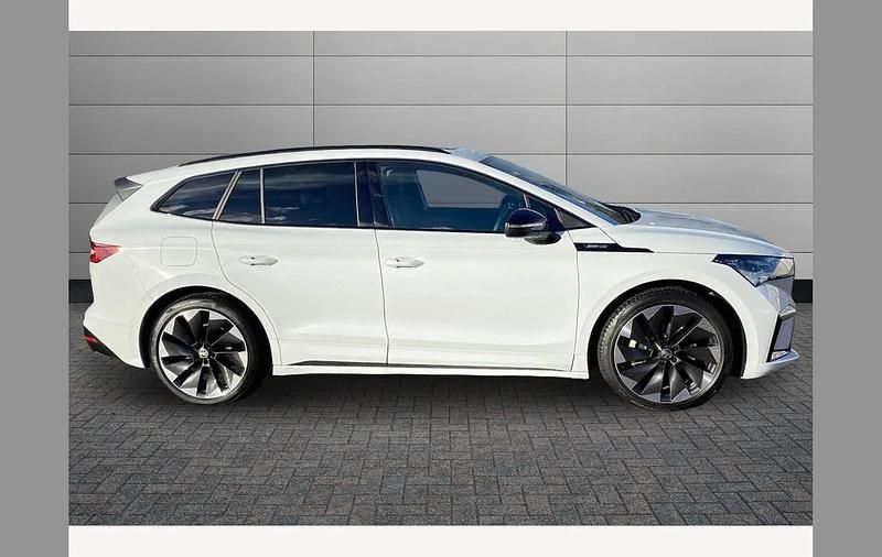 Used Skoda Enyaq iV SportlinePlus 210 kW (286 HP) 2025 Moon white SUV