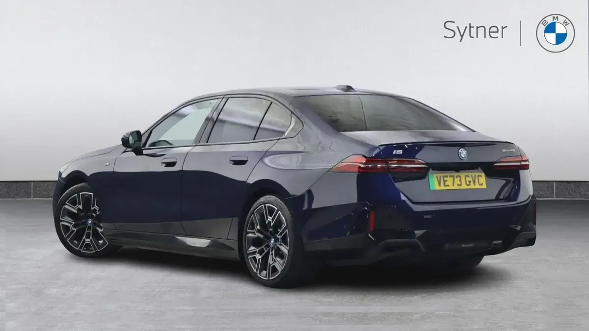 Used BMW i5 M Sport 246 kW (335 HP) 2023 Blue Sedan