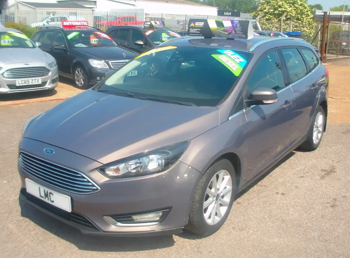 Used Ford Focus Titanium 120 HP (88 kW) 2016 Brown Estate