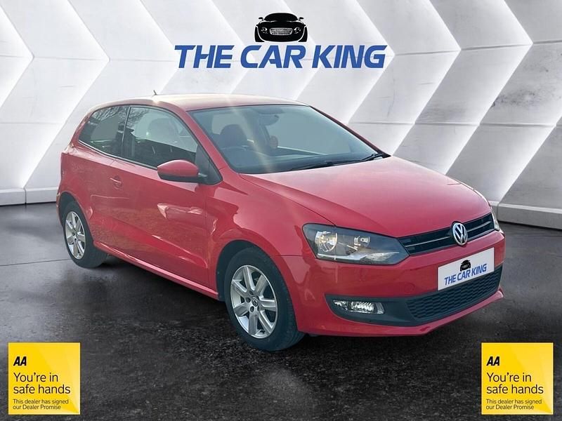 Used VW Polo Edition 60 HP (44 kW) 2014 Red Hatchback