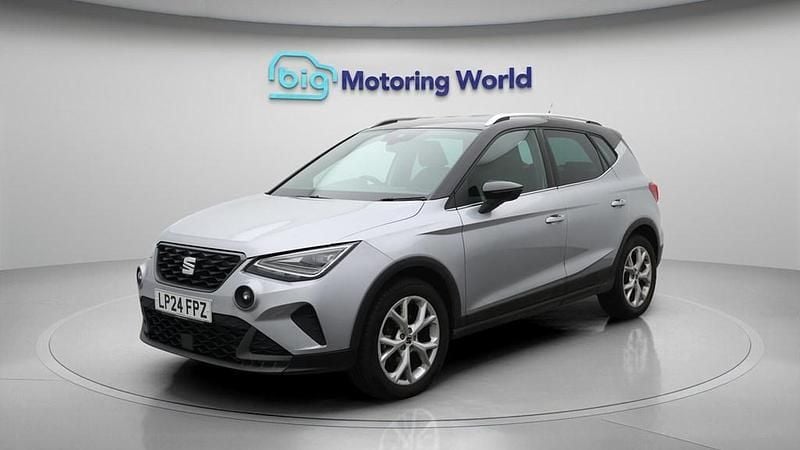 Used Seat Arona FR 115 HP (84 kW) 2024 Silver SUV