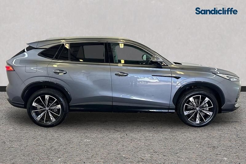 Used MG HS Trophy 224 HP (164 kW) 2024 Metallic  hampstead grey SUV