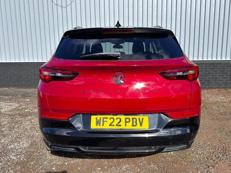 Used Vauxhall Grandland X SRi 128 HP (94 kW) 2022 Red SUV
