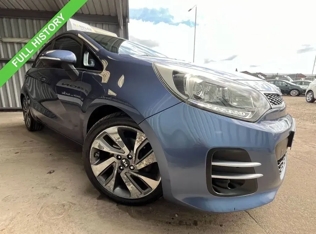 Used Kia Rio 89 HP (65 kW) 2016 Blue Hatchback