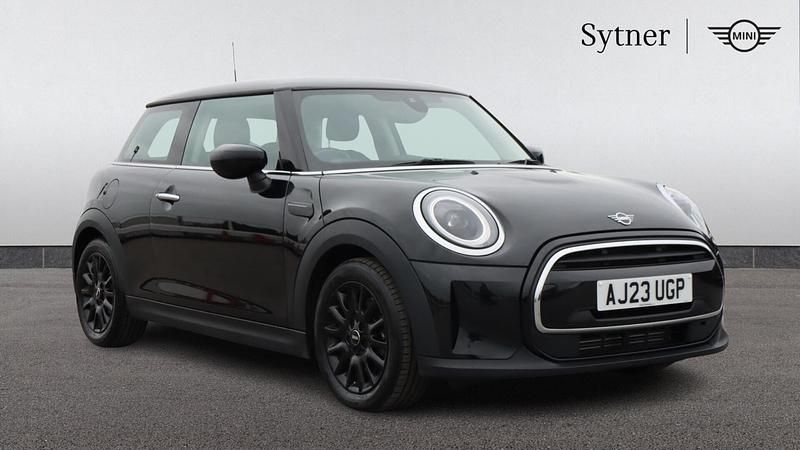 Used Mini Cooper Classic 134 HP (98 kW) 2023 Black Hatchback