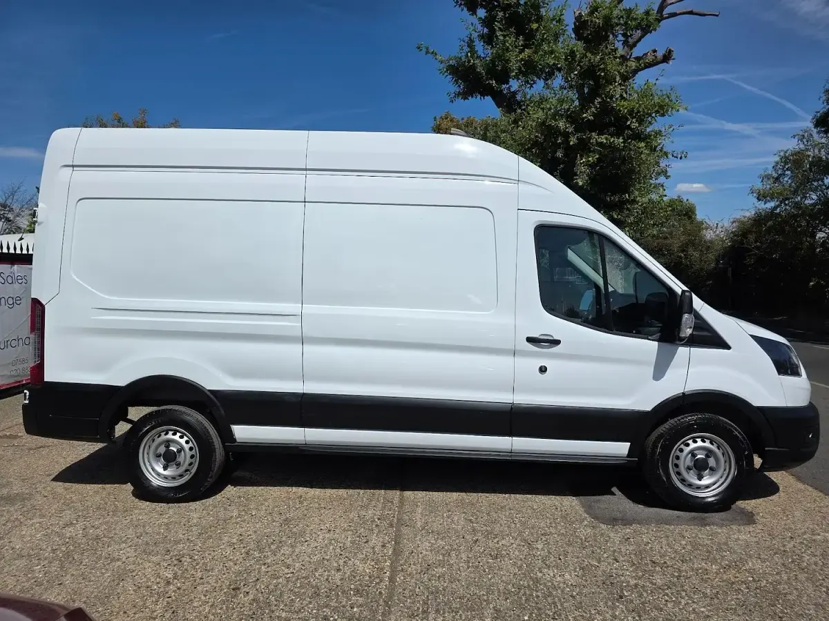 Used Ford Transit S 130 HP (95 kW) 2023 White Van