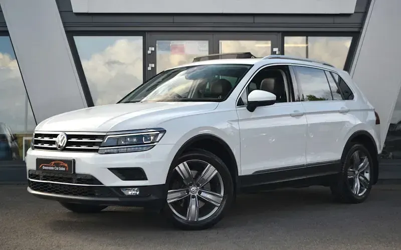 Second-hand VW Tiguan SEL 190 CP (139 kW) 2019 SUV