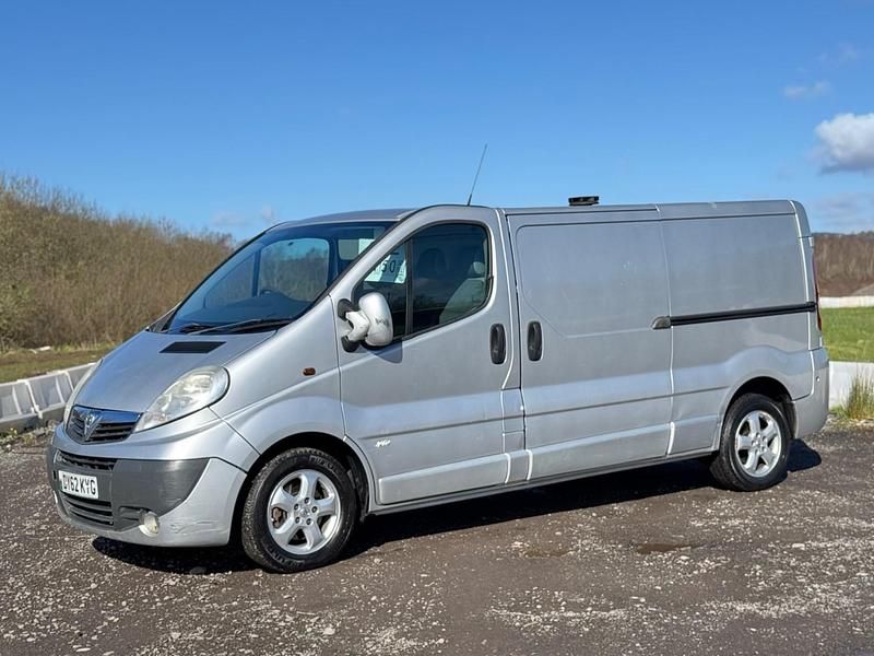 Used Vauxhall Vivaro Sportive 115 HP (84 kW) 2012 Silver MPV