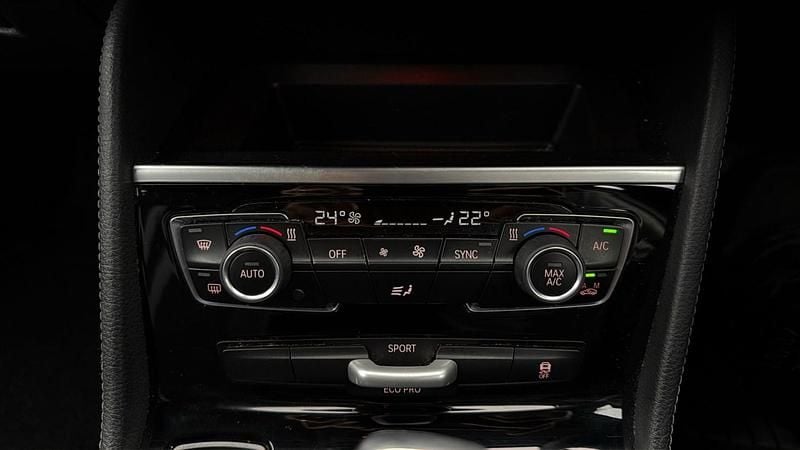 Used BMW 220 Sport Line 192 HP (141 kW) 2019 Blue Estate