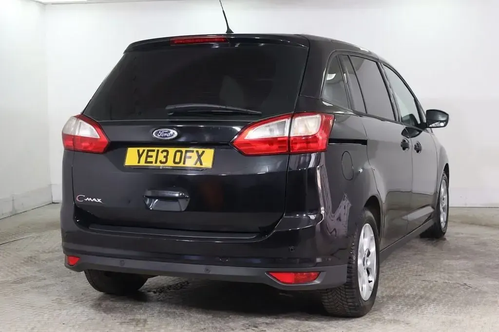 Usado Ford Grand C-Max Zetec 115 HP (84 kW) 2013 Preto Monovolume