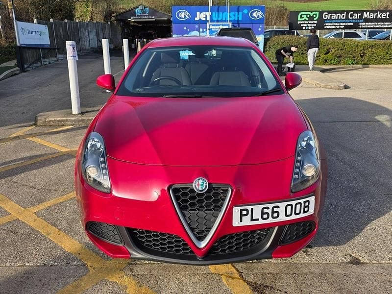 Used Alfa Romeo Giulietta 2016 Red Hatchback