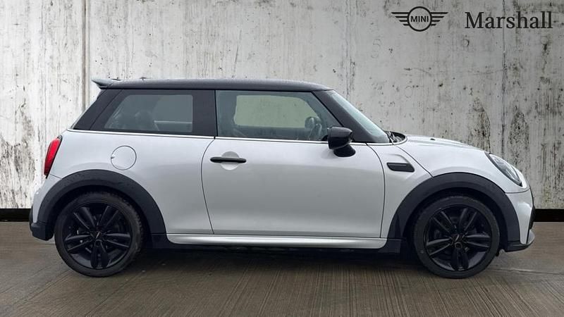 Used Mini Cooper Sport 136 HP (100 kW) 2021 White silver Hatchback