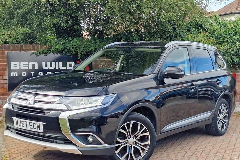 Black Used 2017 Mitsubishi Outlander SUV | £12,290 (Fair price) - Image 1/1